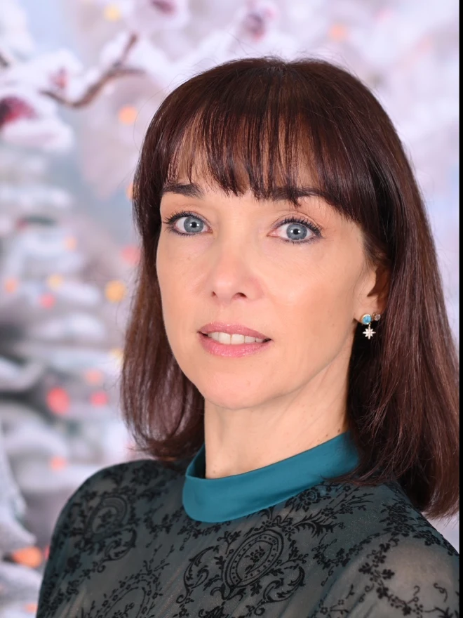 Portrait de Julia Tumorticchi, directrice artistique.